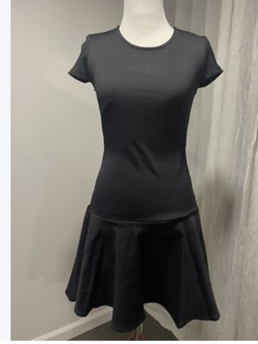 Amanda Uprichard Black Short-Sleeve Fit-and-Flare Dress, M